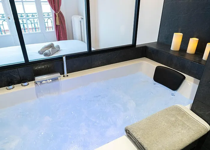 شقة Jacuzzi-nice Quartier Des Musiciens-loft *